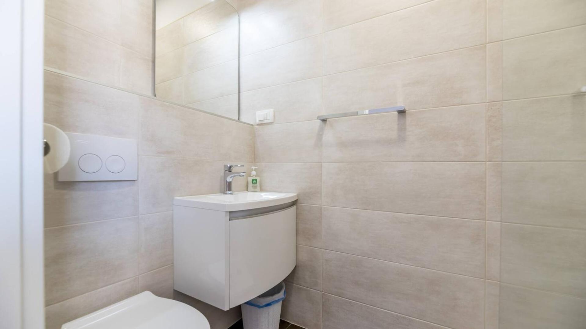 Apartments & Rooms Dekanic Baska  Exterior photo