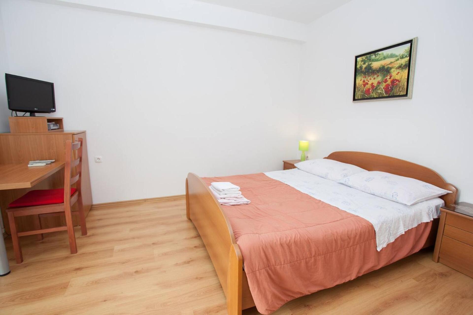 Apartments & Rooms Dekanic Baska  Exterior photo