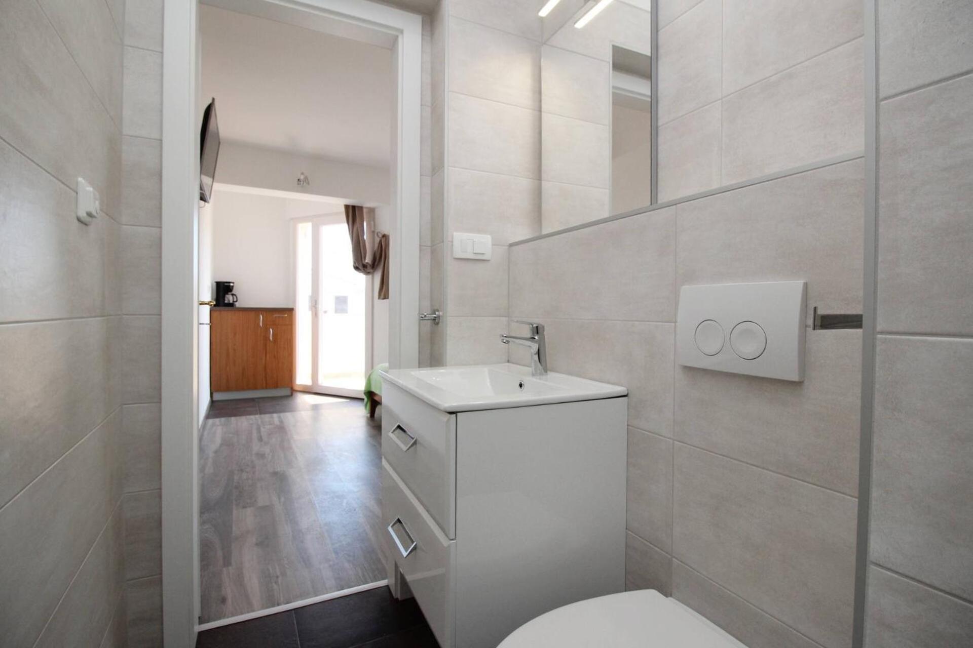 Apartments & Rooms Dekanic Baska  Exterior photo